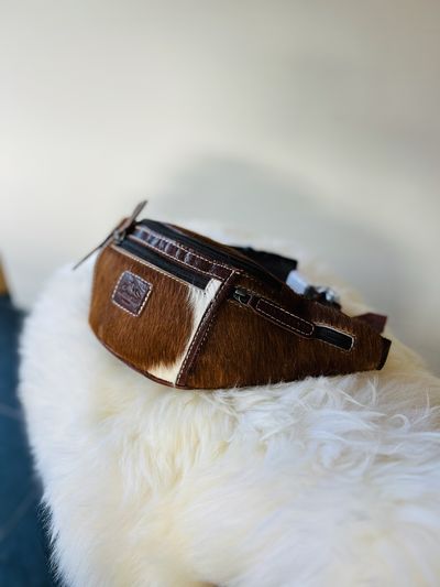 Fell-shop Bauchtasche aus Kuhfell