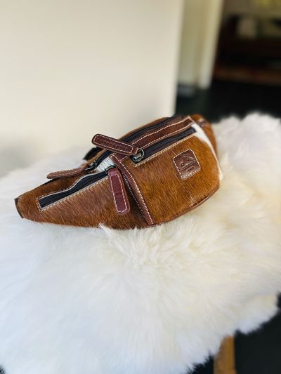 Fell-shop Bauchtasche aus Kuhfell