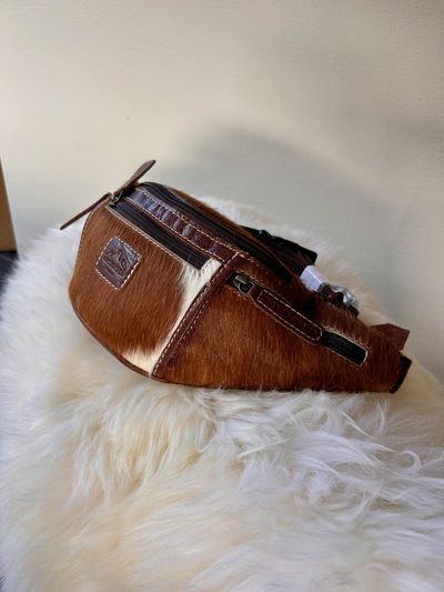 Fell-shop Bauchtasche aus Kuhfell