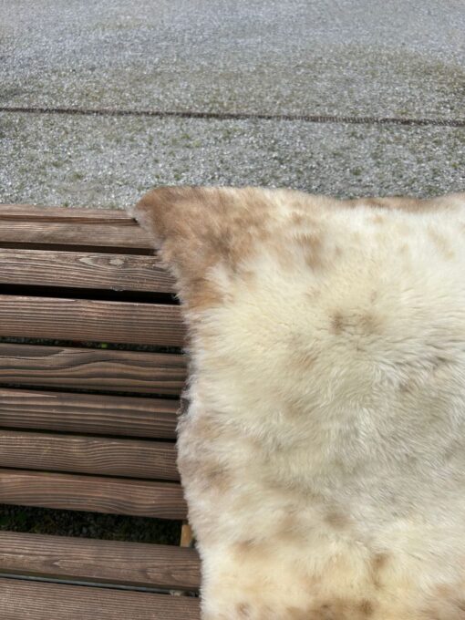 Fell-shop_Einheimisches Lammfell