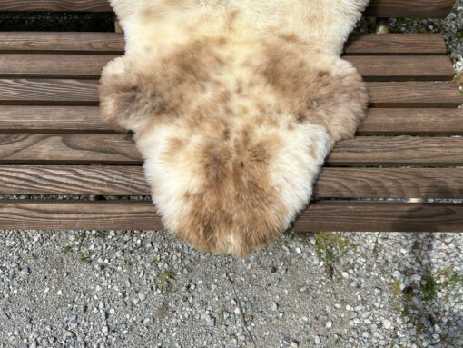 Fell-shop_Einheimisches Lammfell