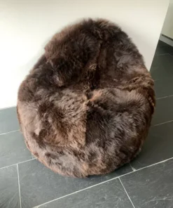 Lammfell Sitzsack und Hocker