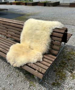 Fell-shop_Einheimisches Lammfell