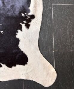 Fell-shop_Kuhfell-schwarz-weiss