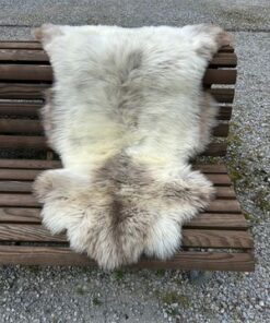 Fell-shop_LammfellNaturbunt