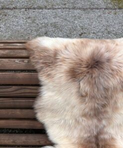 Fell-shop_LammfellNaturbunt