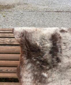 Fell-shop_LammfellNaturbunt