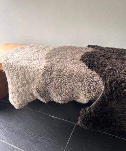 Fell-shop_Lammfell-curlygeschoren