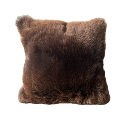 Fell-shop_LammfellKissenNaturbraun