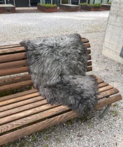 Fell-shop_norwegischesPelzschaffel