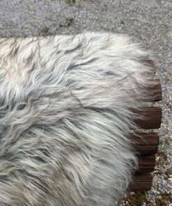 Isländisches Lammfell Dreifärber grau weiss braune Spitzen XL Unikat – Fell-shop.ch Zürich
