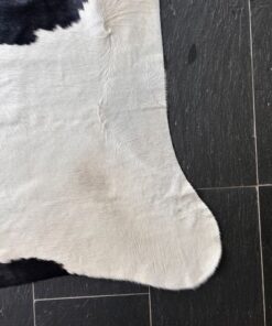 Fell-shop_Kuhfell_schwarz-weiss