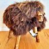 Fellhocker_Schaf-Berti, Lammfell, naturbraun