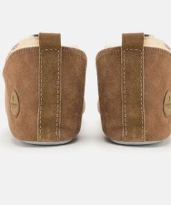 Lammfellhausschuh Kids, Farbe Cognac – Fell-Shop.ch Zürich