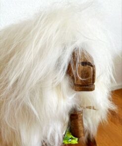Fellhocker_Schaf- Greta, Lammfell, naturweiss